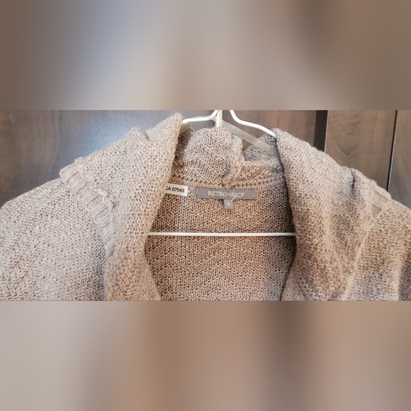 Cardigan - Picture 2 of 6